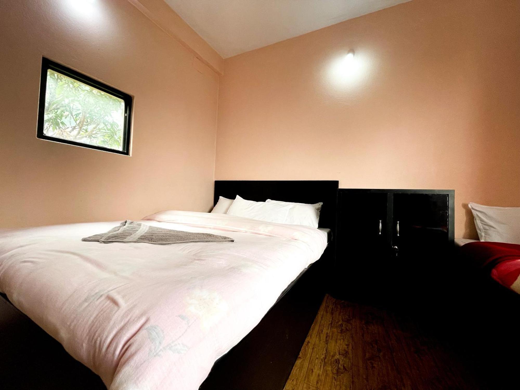 Yuriko Guest House Pokhara Exterior photo